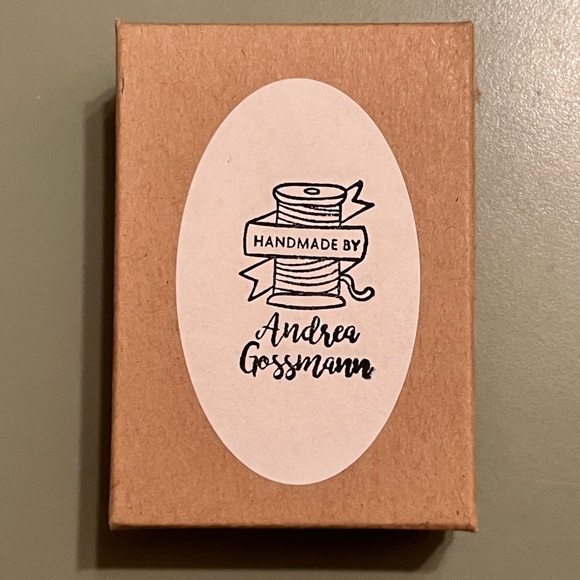 Handmade Emerald Green Glitter Pierced-Earrings Studs - Picture 4 of 4